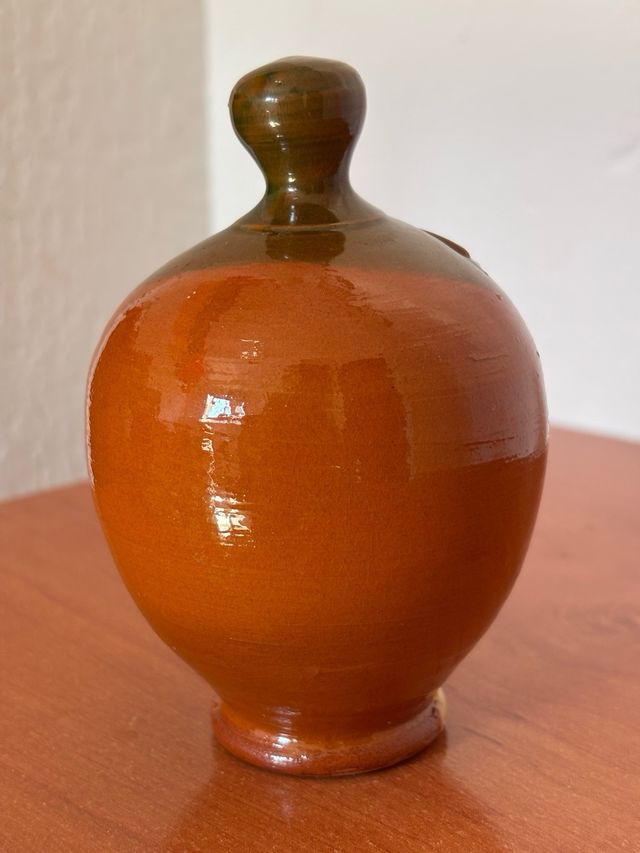 Hucha cerámica artesanal pintada a mano