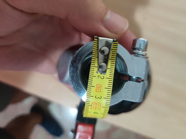 Cabezal de engranaje para desbrozadora