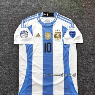 T-shirt, qualsiasi attrezzatura per adulti e bambini