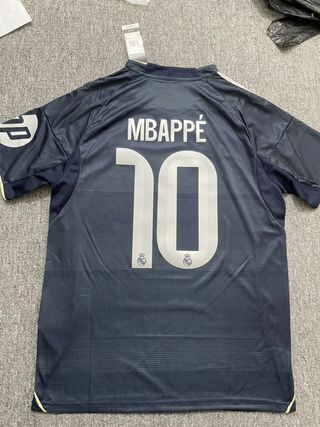 T-shirt, qualsiasi attrezzatura per adulti e bambini