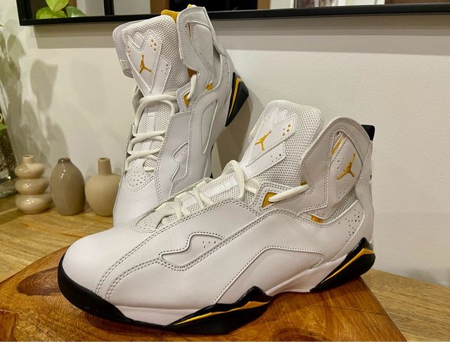 Jordan True Flight Talla 45 Blanco/Negro Amarillo