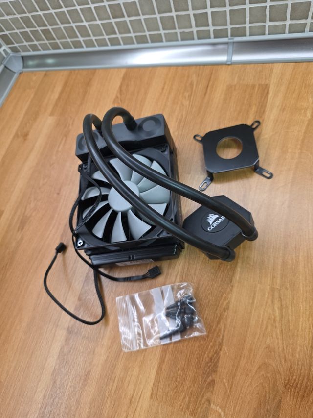 Corsair Hydro Series H45 CPU Cooler