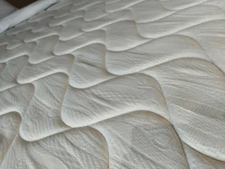 Estructura de cama 135 con somier y colchón