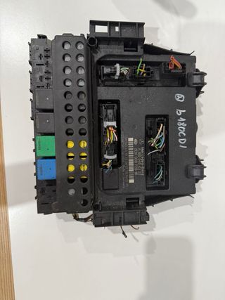 Caja Fusibles Mercedes W169 A1695454332
