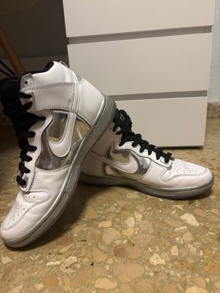 Zapatillas Nike Dunk High Premium Plata y Blanca