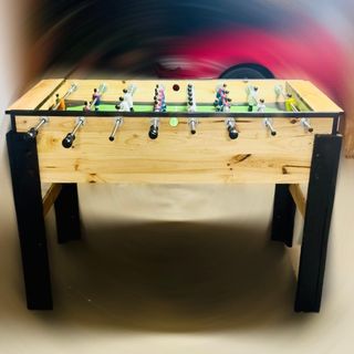 Futbolín de madera maciza tradicional