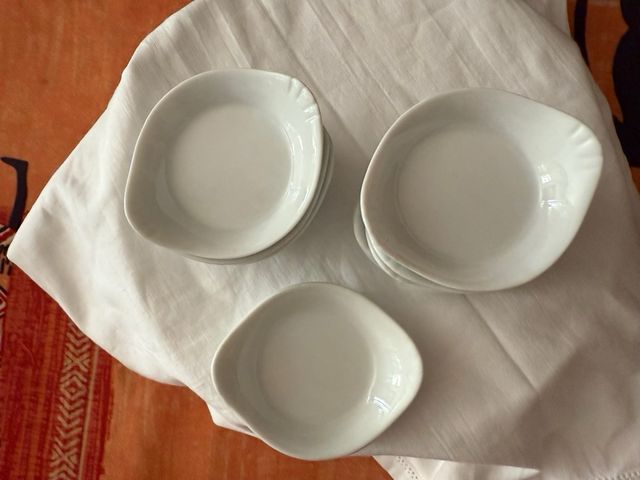 Salseras individuales de porcelana blanca