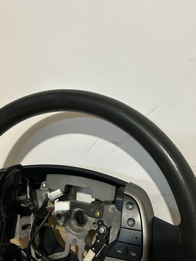 Volante Toyota Prius W20 (2005)