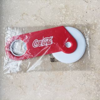 Rotella per pizza e cavatappi Coca-Cola