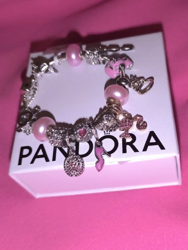 Pulsera Barbie copia Pandora