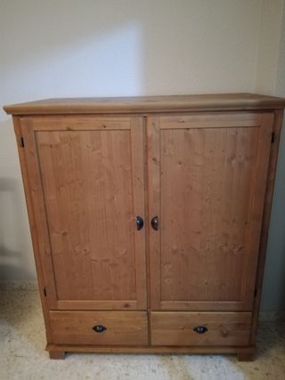 Mueble de madera