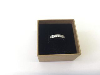 alianza oro 18k con piedra con diamante