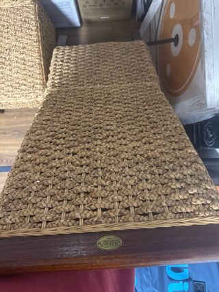 2 Sillas de mimbre y madera