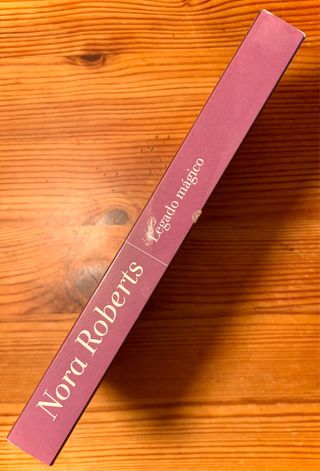 Libro: “LEGADO MÁGICO” Nora Roberts