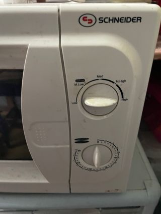 Microondas blanco en perfecto estado
