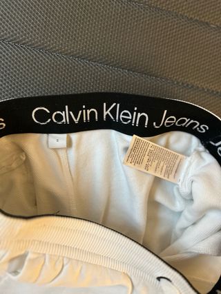 Pantalones cortos Calvin Klein blancos
