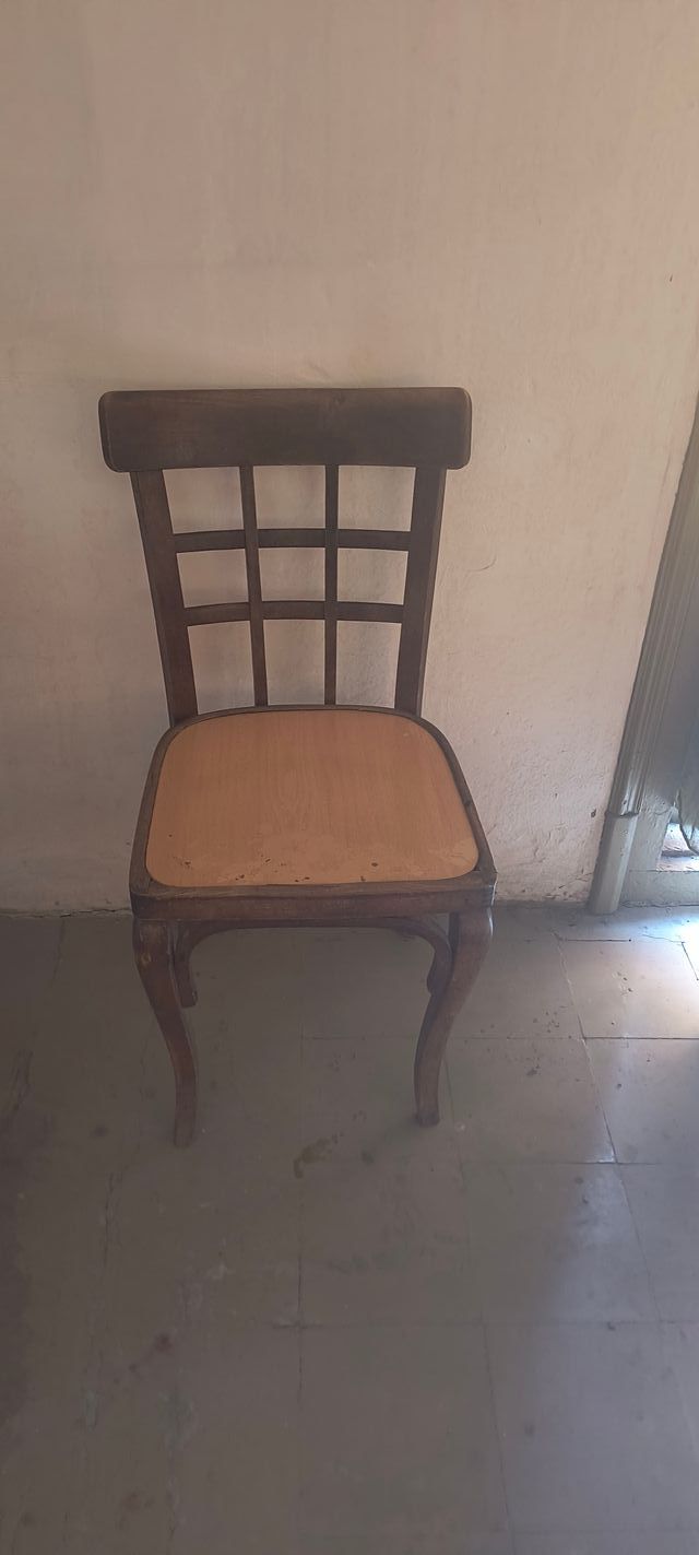 Silla vintage de madera