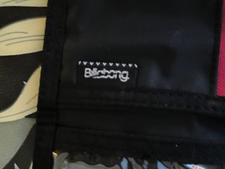 Cartera Billabong Hombre Roja y Blanca