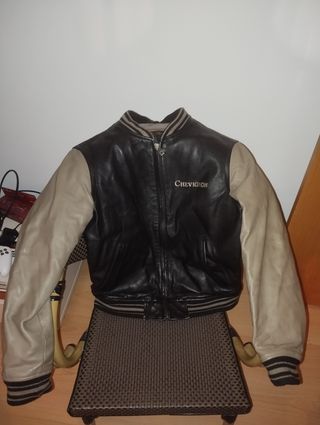 Chaqueta Chevignon 57 Marrón. Negociable