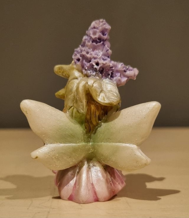 Statuetta Fatina seduta