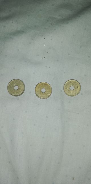 3 Monedas Antiguas con Agujero