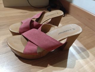 Sandalias rosas con plataforma