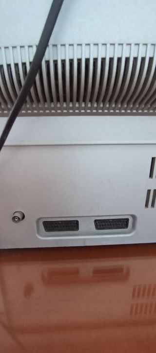 Nintendo 64 Negra + 2 Mandos y 7 Juegos y tv 