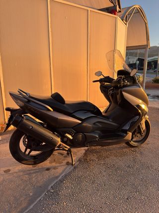 YAMAHA TMAX 500