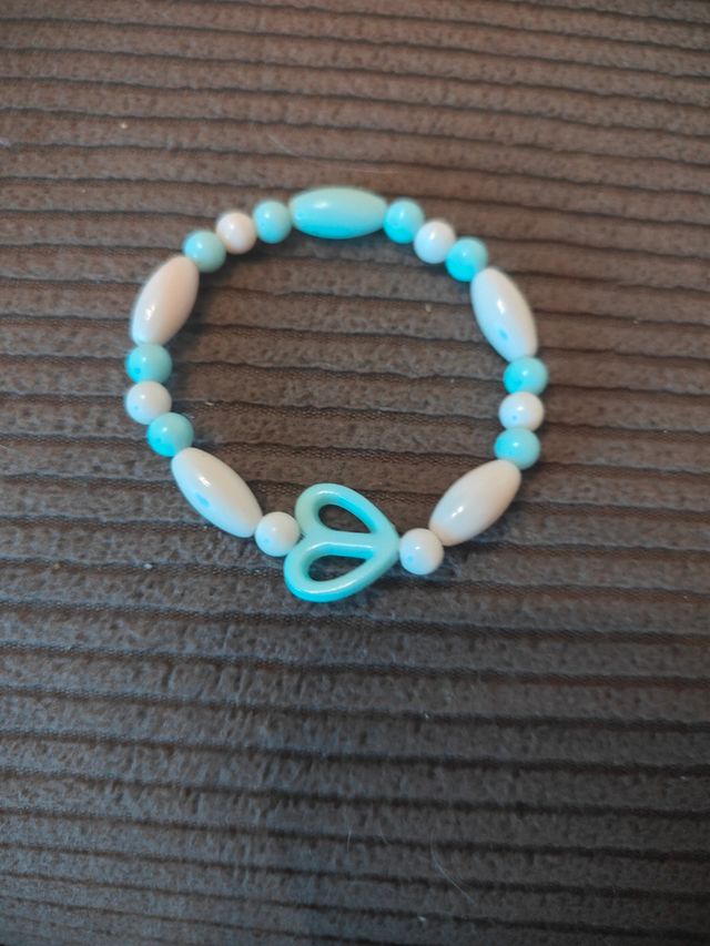 Pulseras hechas a mano