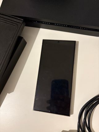 Samsung S24 Ultra Caja y Accesorios