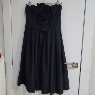 Vestido fiesta palabra de honor H&M negro