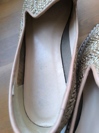 Zapatillas de rafia beige y dorado