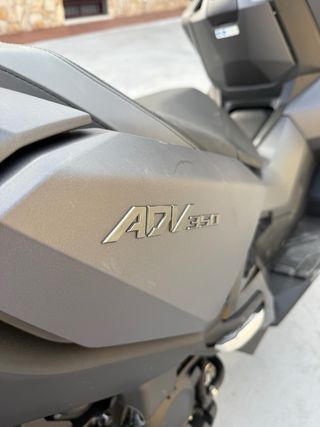 Honda ADV 350