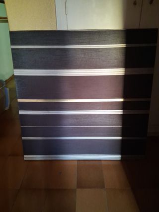 Dos cuadros tapizados tela negro y plata