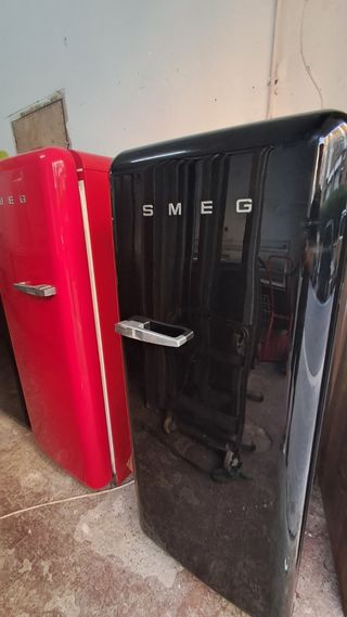 Nevera Smeg Negra