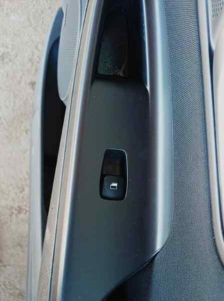 MANDO ELEVALUNAS DELANTERO DERECHO HYUNDAI