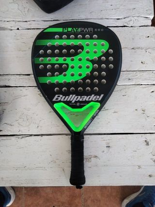 Pala de pádel Bullpadel PLAY PWR