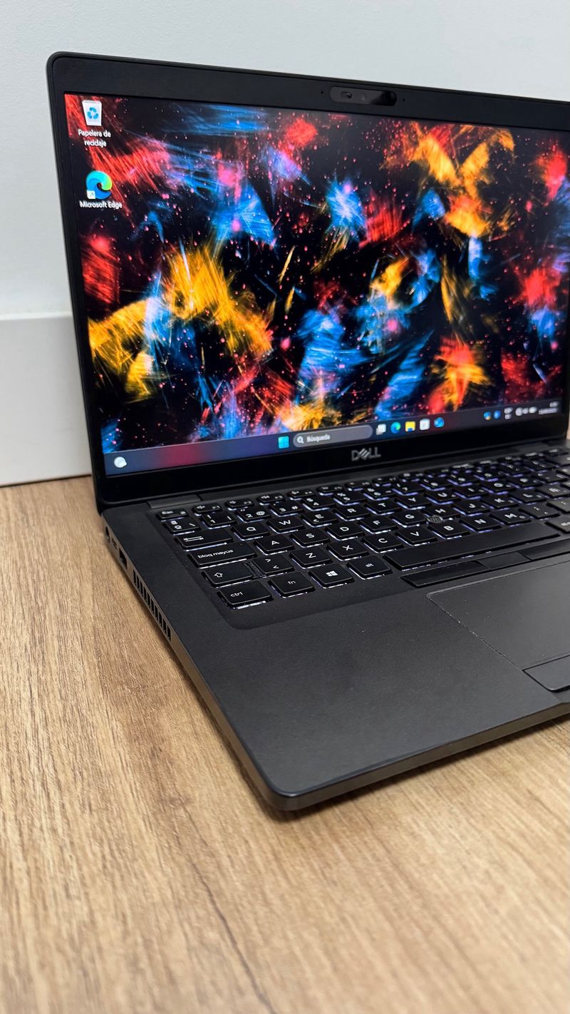 Dell Latitude 5401 16 RAM/ i5 / 256 SSD Win 11 afbeelding 4