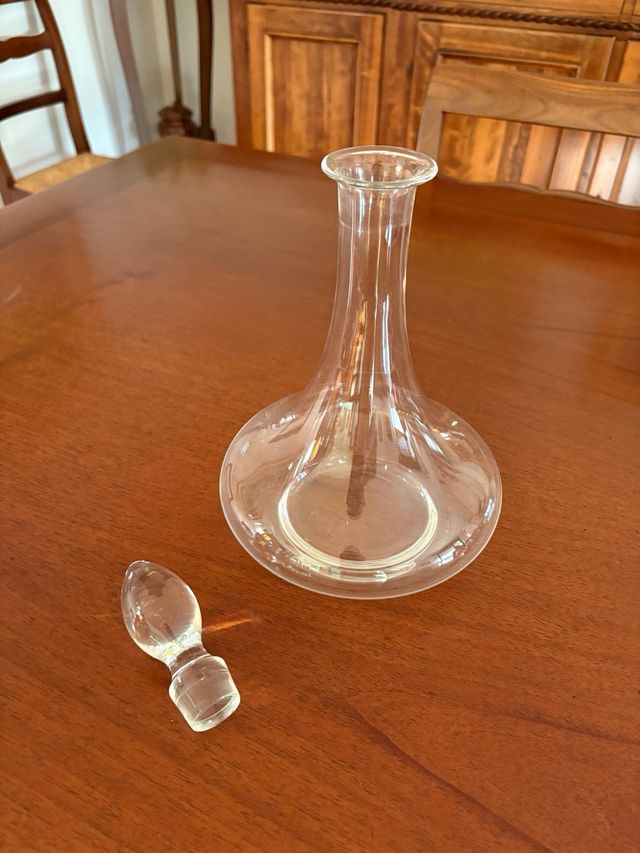 Bottiglia decanter in vetro trasparente