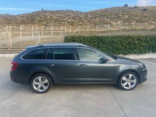 Skoda Octavia Combi 2.0Tdi 150 Style Manual