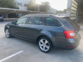 Skoda Octavia Combi 2.0Tdi 150 Style Manual
