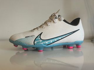 Botas de fútbol Nike Talla 33.5
