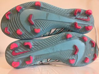 Botas de fútbol Nike Talla 33.5