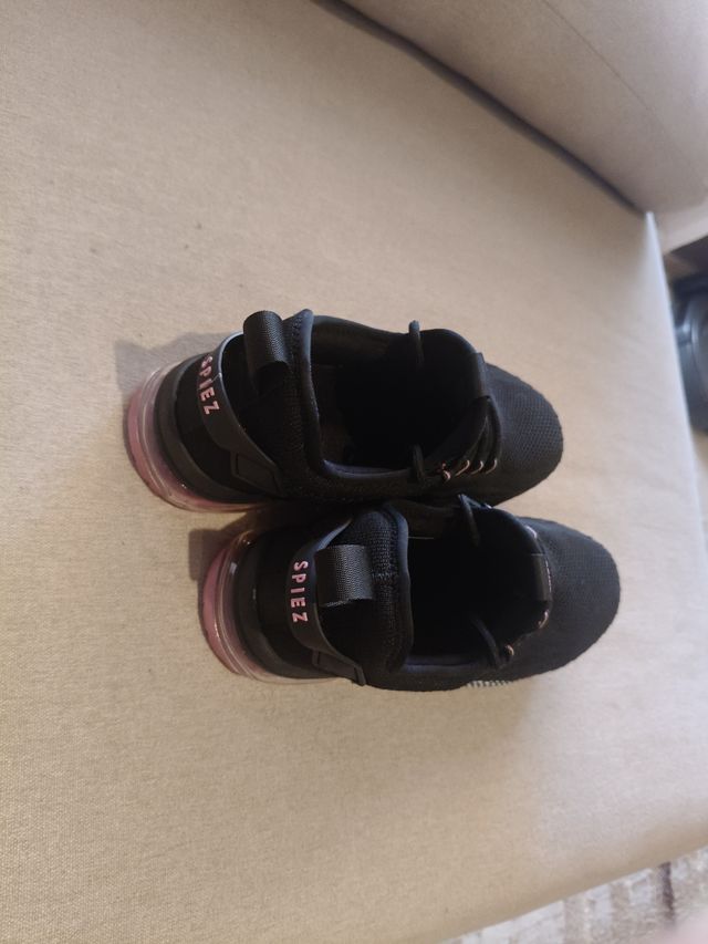 Zapatillas SPIEZ negras