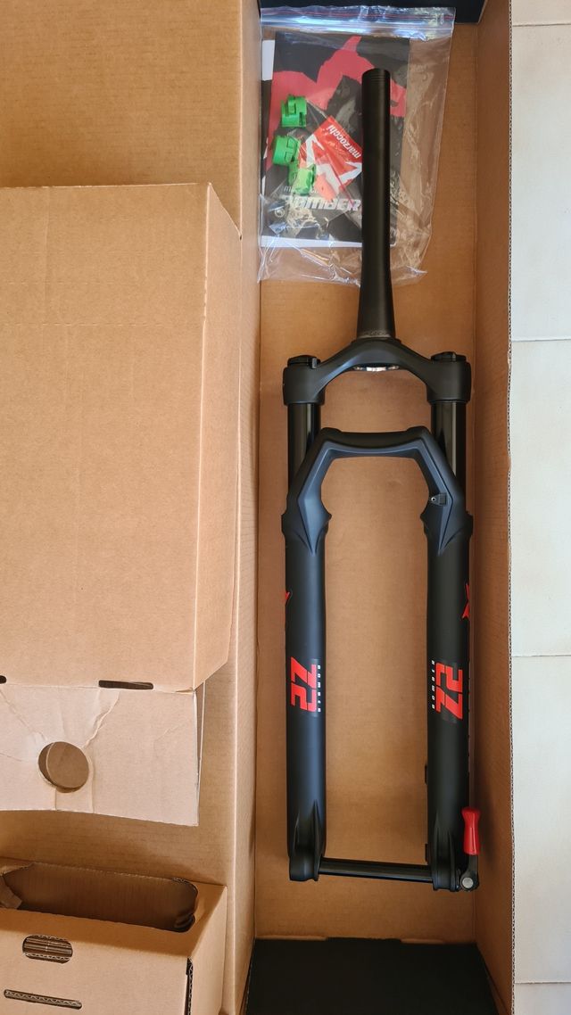 Horquilla Marzocchi Bomber Z2 29 100mm