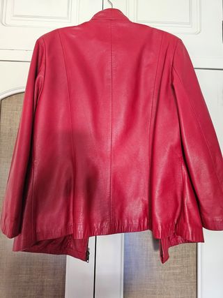 Chaqueta de Piel Roja 100%