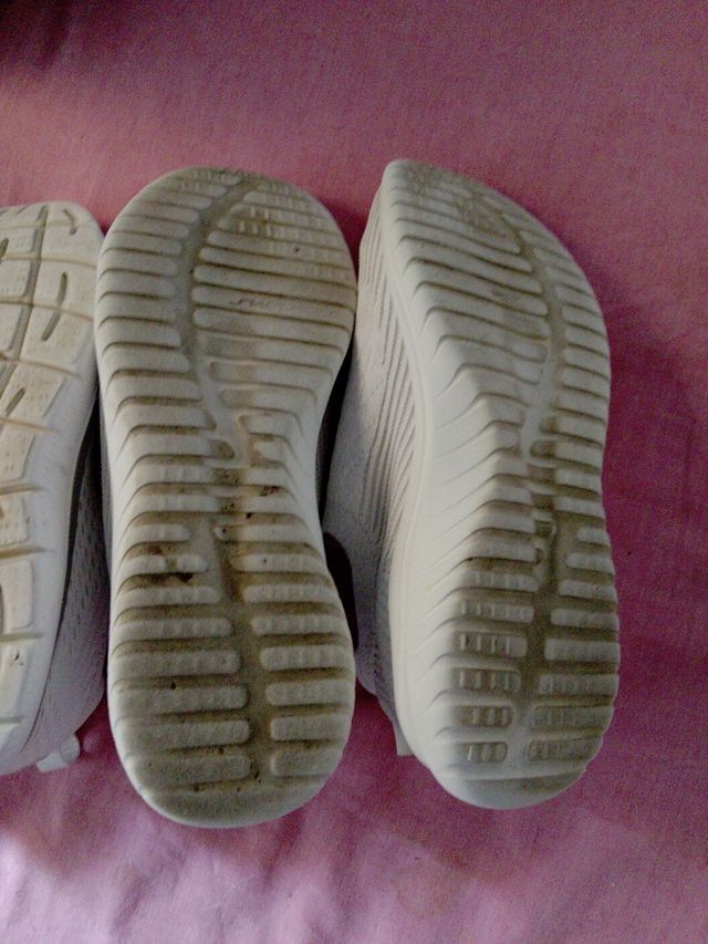 Zapatillas Skechers Blancas 20€ por los 2 pares