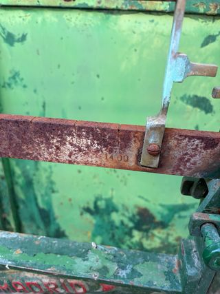 Báscula ganadera antigua Ideal – Hijos de Alfonso