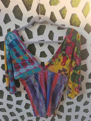 Camiseta Desigual floral manga kimono