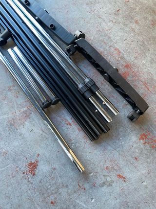 Perchero de barra con ruedas - Amazon Basics